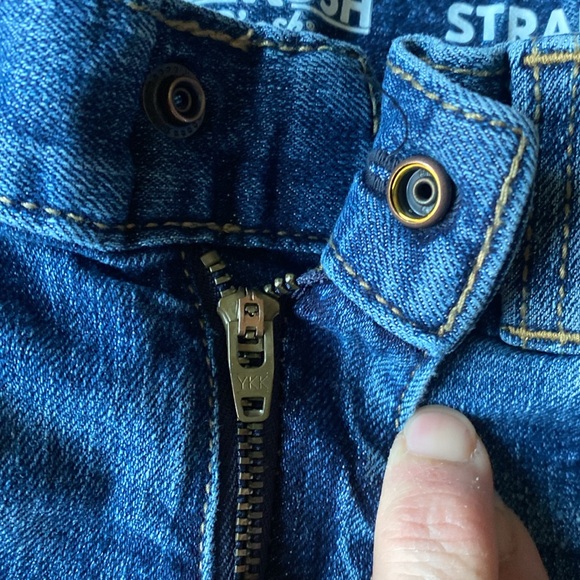 OshKosh B’Gosh 10R jeans. Approximately 31 inches long. Nice condition - Picture 3 of 7